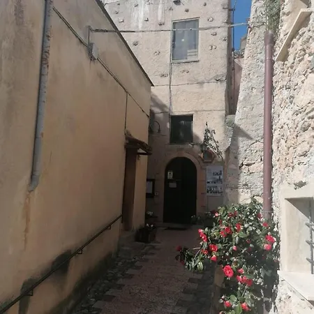 Antica Osteria Saracena Del Bergallo Hotel