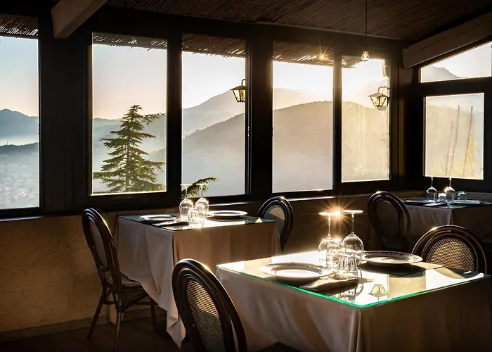 Antica Osteria Saracena Del Bergallo 4*