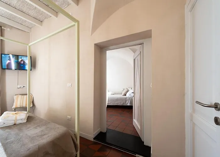 Antica Osteria Saracena Del Bergallo Hotel 4*