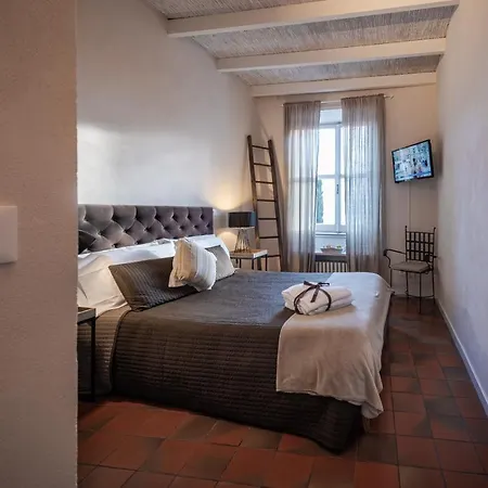 Hotel Antica Osteria Saracena Del Bergallo 4*