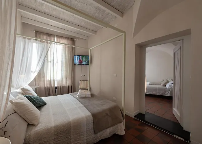 Antica Osteria Saracena Del Bergallo Hotel