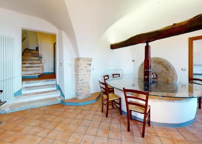 Hotel Antica Osteria Saracena Del Bergallo 4*